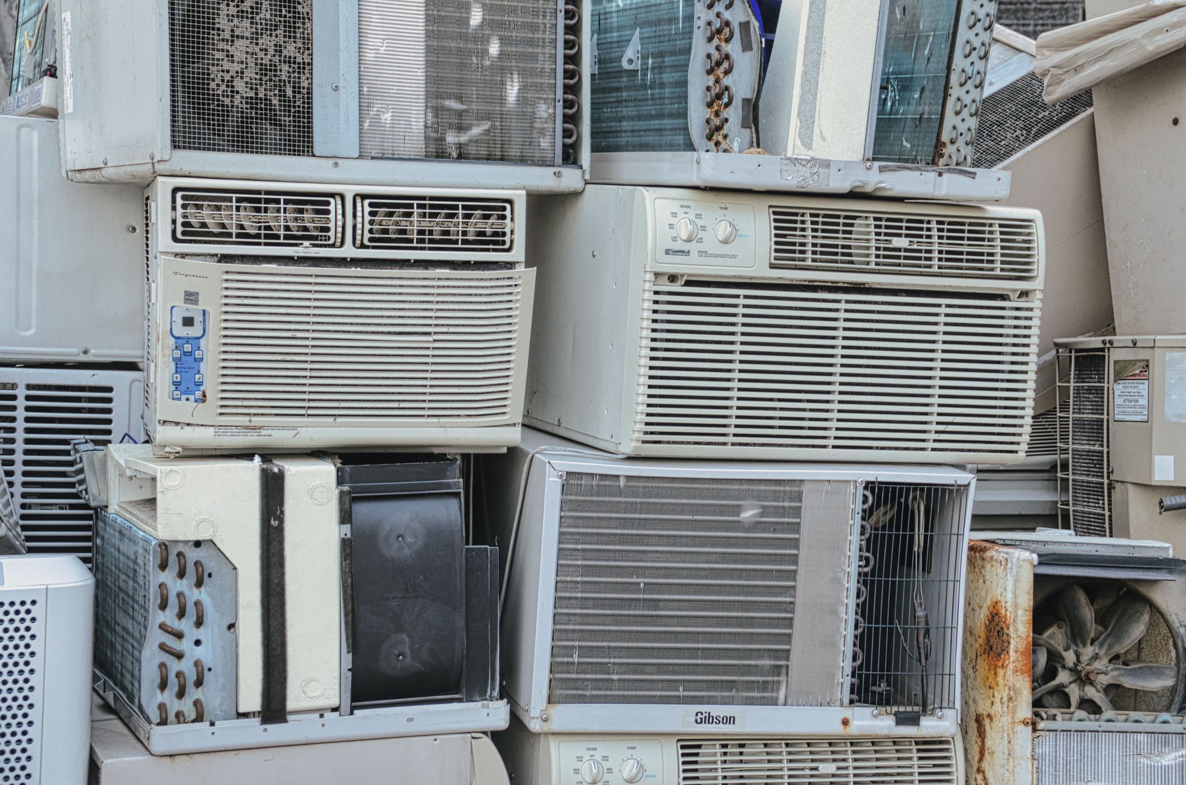 Refrigerators & Air Conditioners